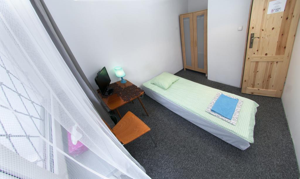 Wierzbno Hostel Warsaw Exterior photo